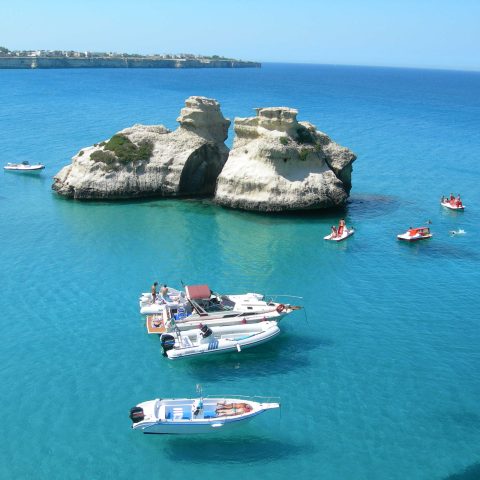 Torre dell'Orso, il faraglione delle Due Sorelle