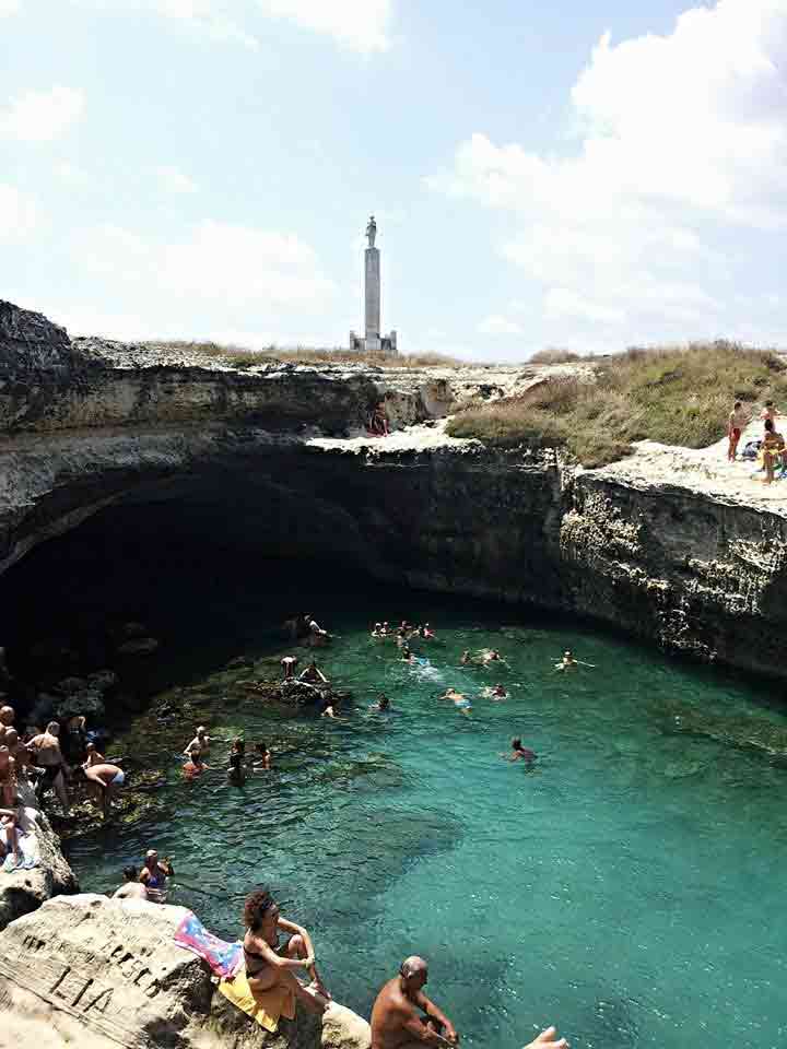 roca vecchia grotta della poesia